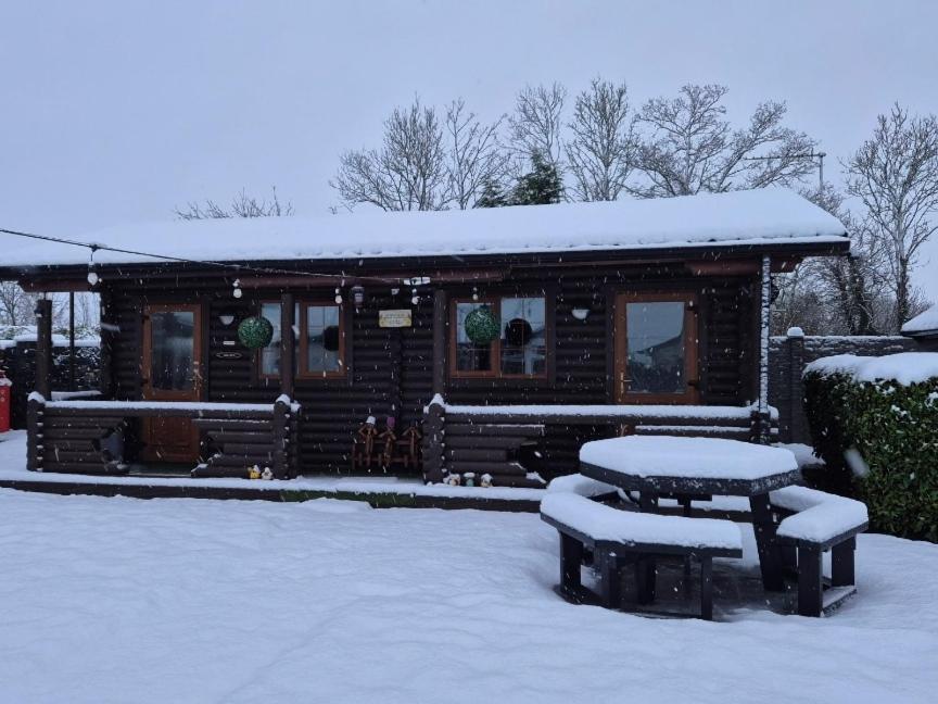Cosy Countryside Log Cabin Kilkenny Ngoại thất bức ảnh